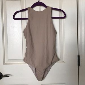 Acacia France One Piece